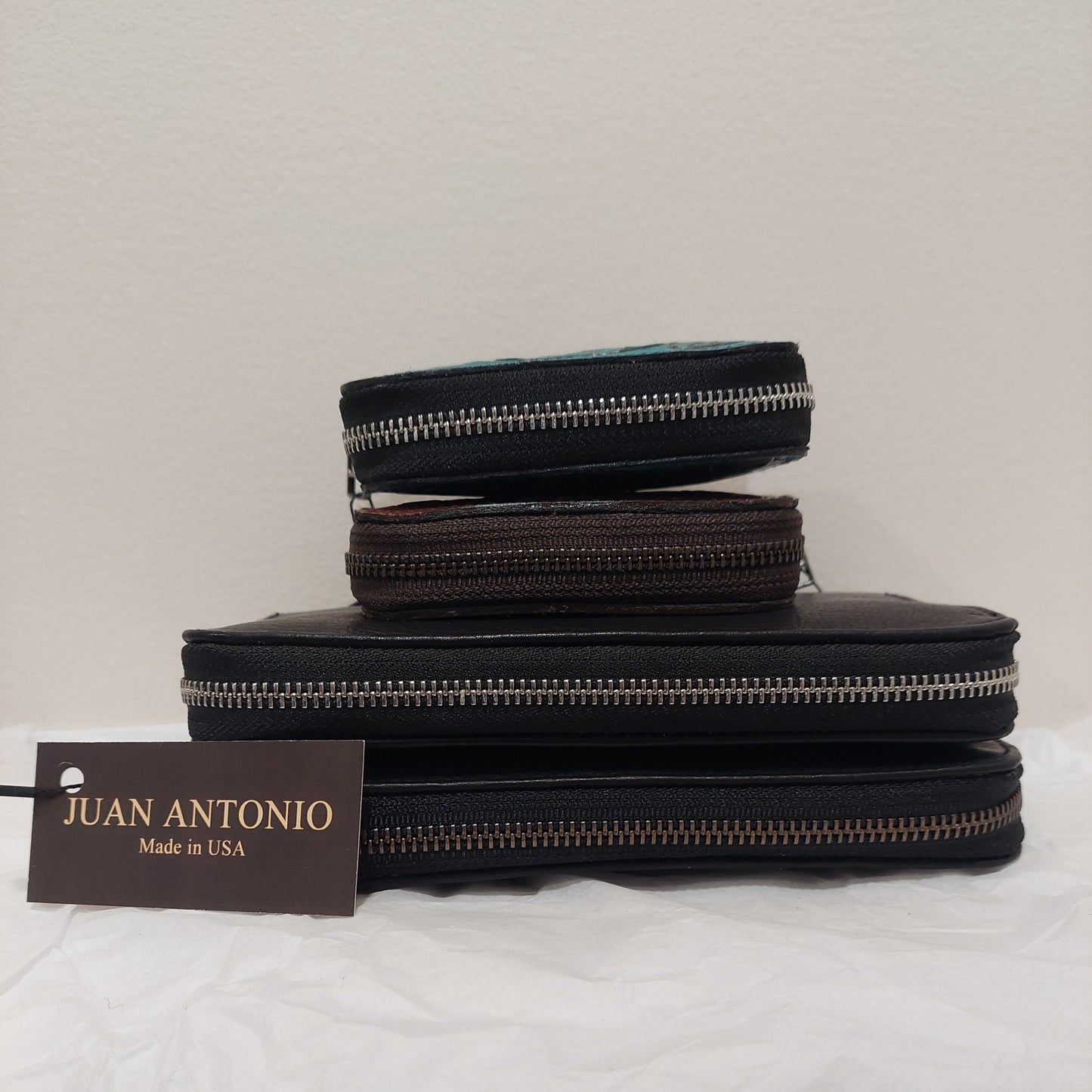 Juan Antonio Handmade Zipper Wallet
