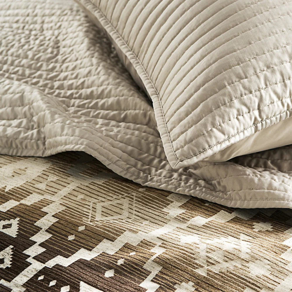 Chalet Aztec Bedding Set - Diamond W Ranch