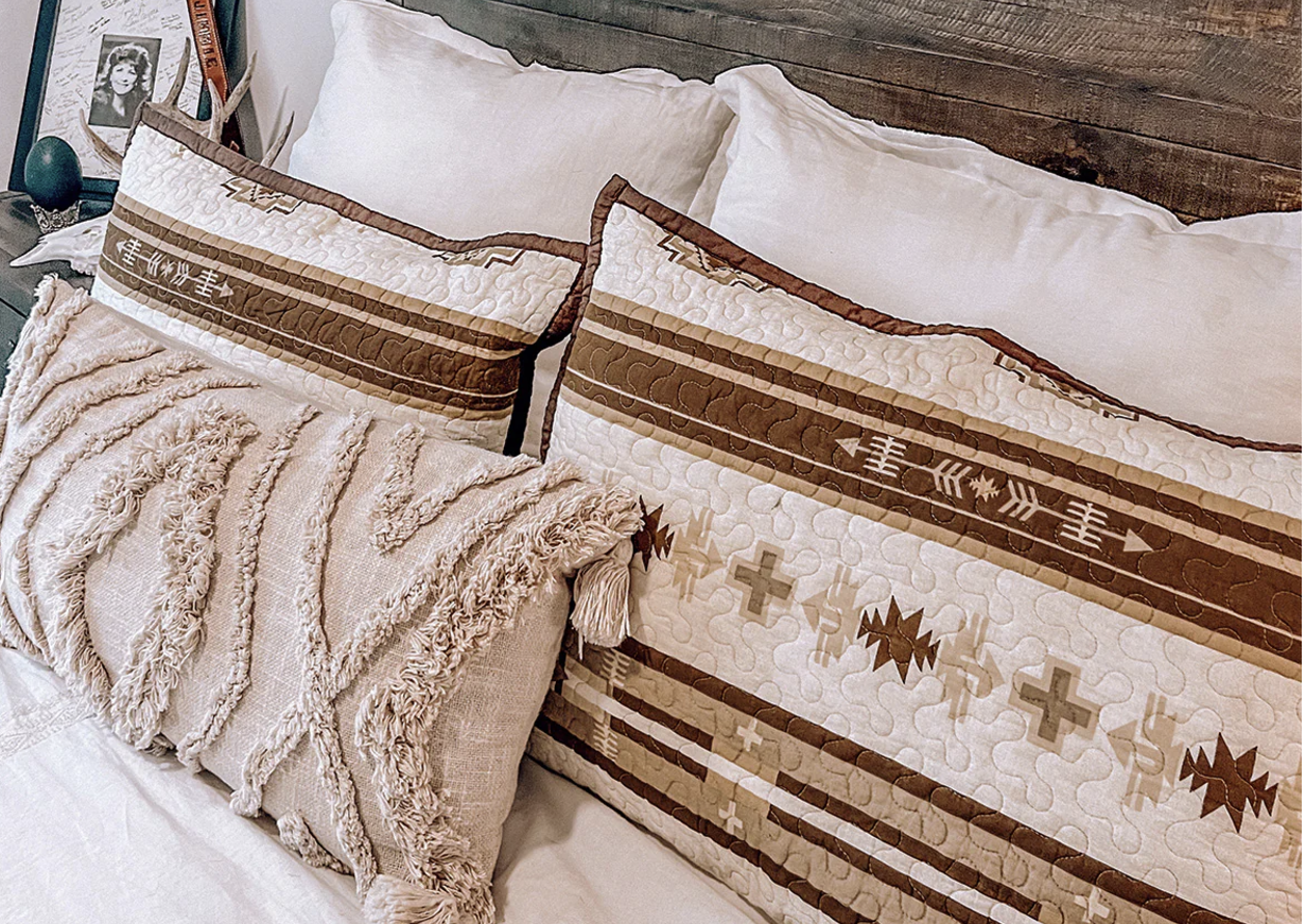 Dakota Reversible Quilt Set - Diamond W Ranch