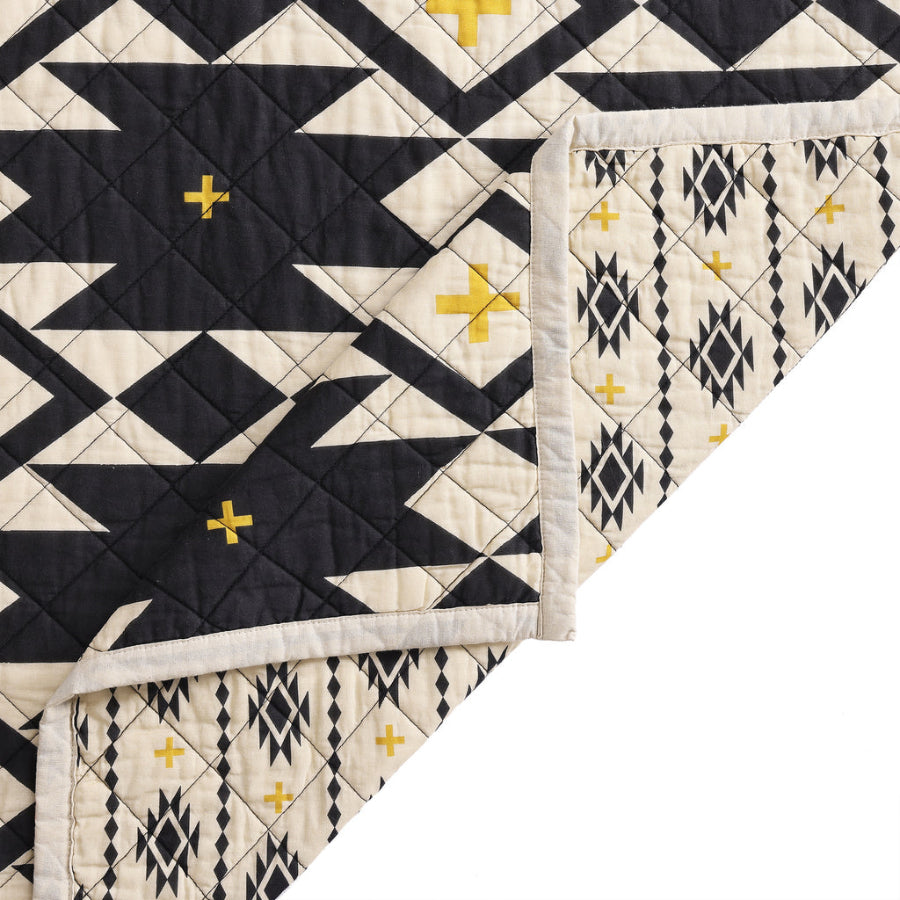 High Desert Reversible Quilt Set - Diamond W Ranch