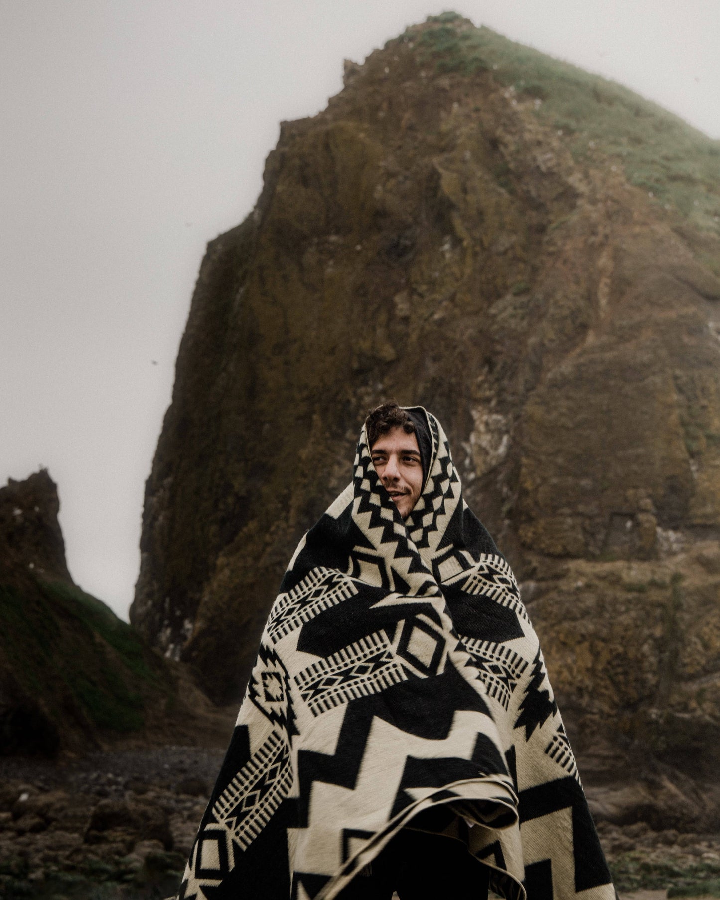 Awa Blanket - Natural / Black - Diamond W Ranch