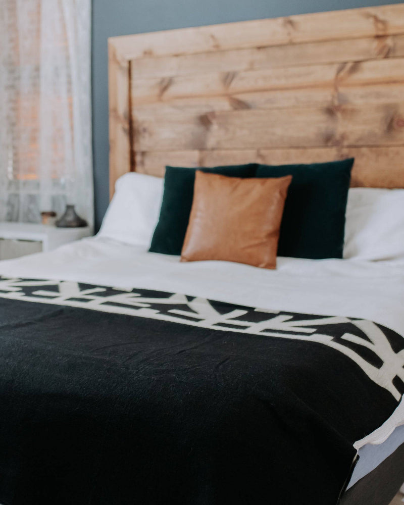 Destino Blanket - Natural / Black - Diamond W Ranch