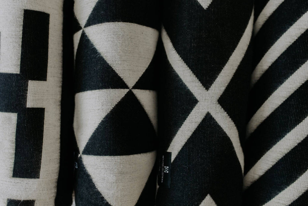 Destino Blanket - Natural / Black - Diamond W Ranch