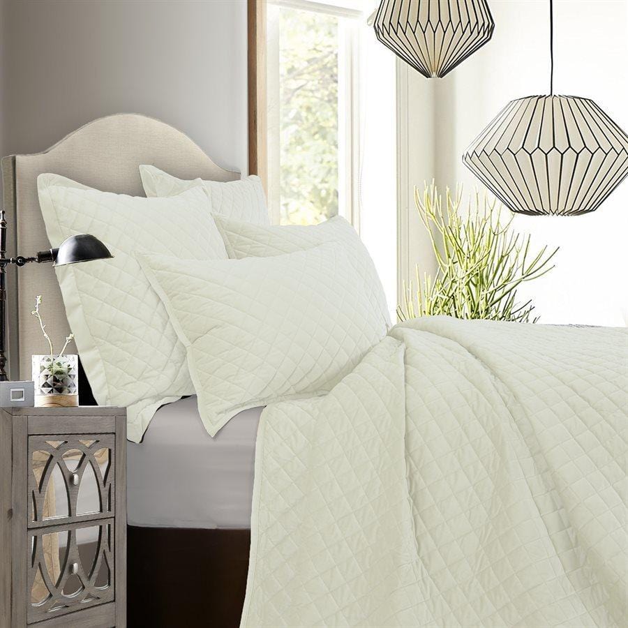 Velvet Diamond Quilt Set - Diamond W Ranch 