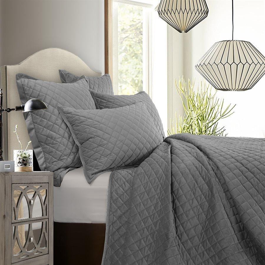 Velvet Diamond Quilt Set - Diamond W Ranch 