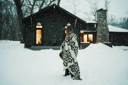 Quichua Blanket - Onyx Black